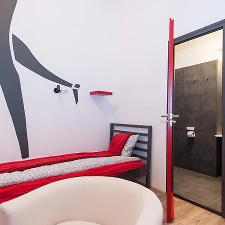Swing Out Hostal